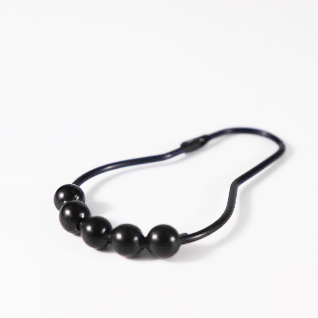 Fabricantes de suministro de metal negro hebilla de cinco cuentas de la hebilla de cinco bolas anillo de cortina de ducha gancho de cortina de ducha personalizado