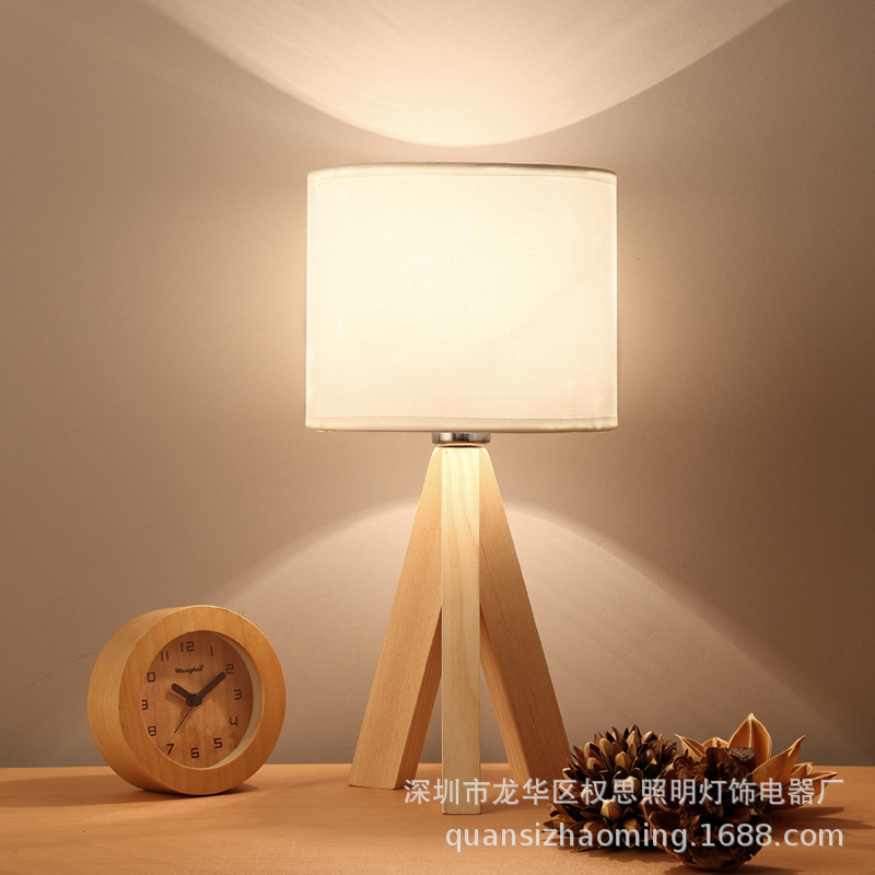 Suministro de personalidad creativa lámpara de mesa de madera nórdica estudio dormitorio lámpara de noche sala de estar arte decorativo lámpara de mesa al por mayor