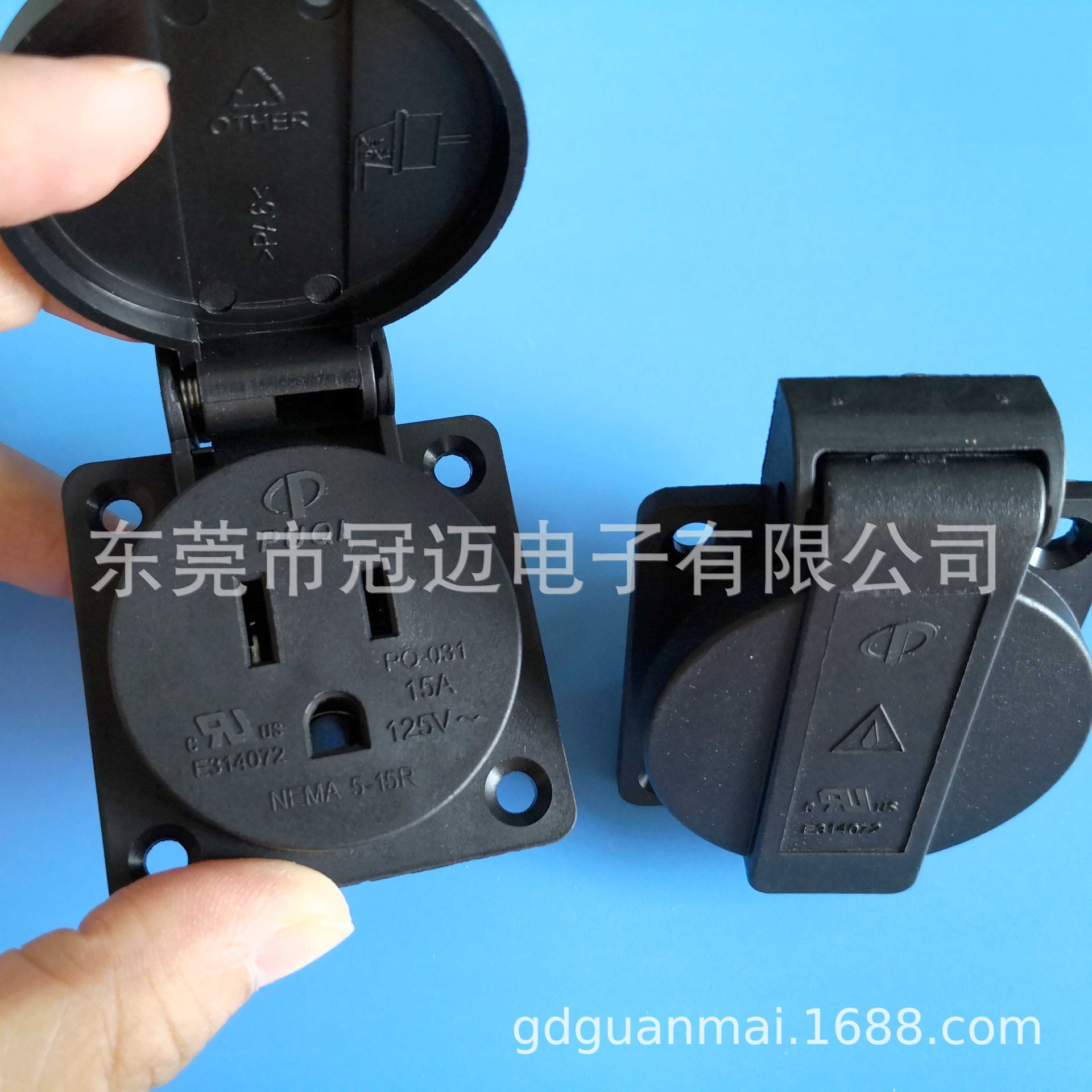 PQ-031美规插座 15A 锁螺丝式 美式 带盖 防护盖 方形 美标