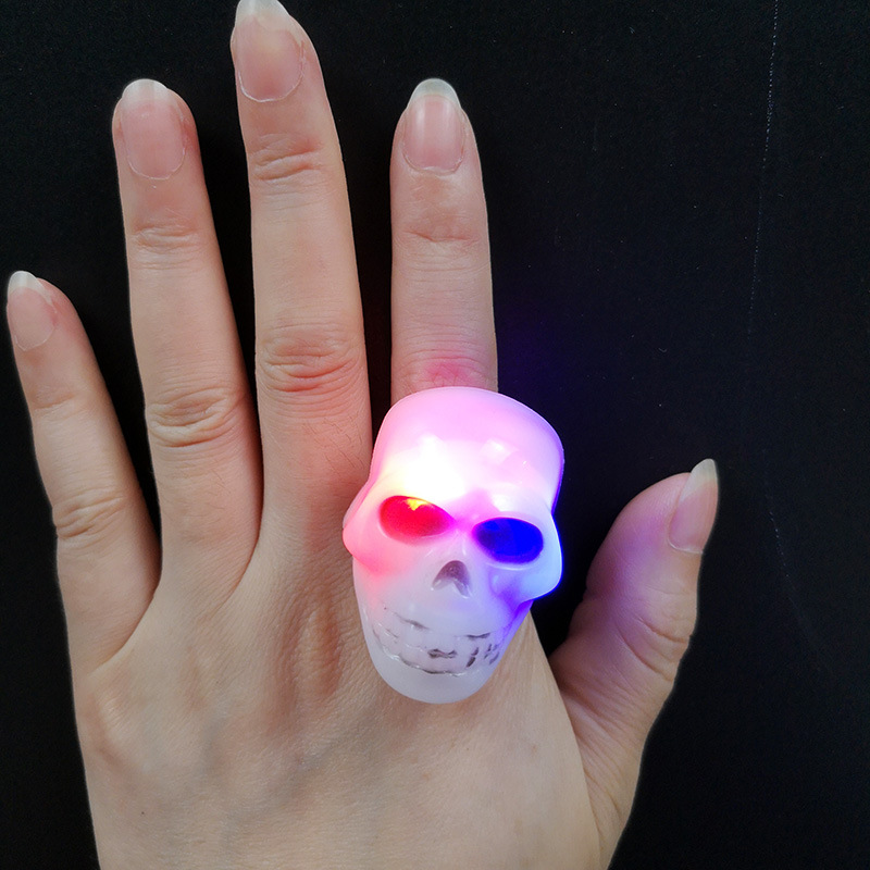 Halloween luminoso anillo plástico calabaza luz anillo murciélago cráneo anillo niños truco anillo de juguete