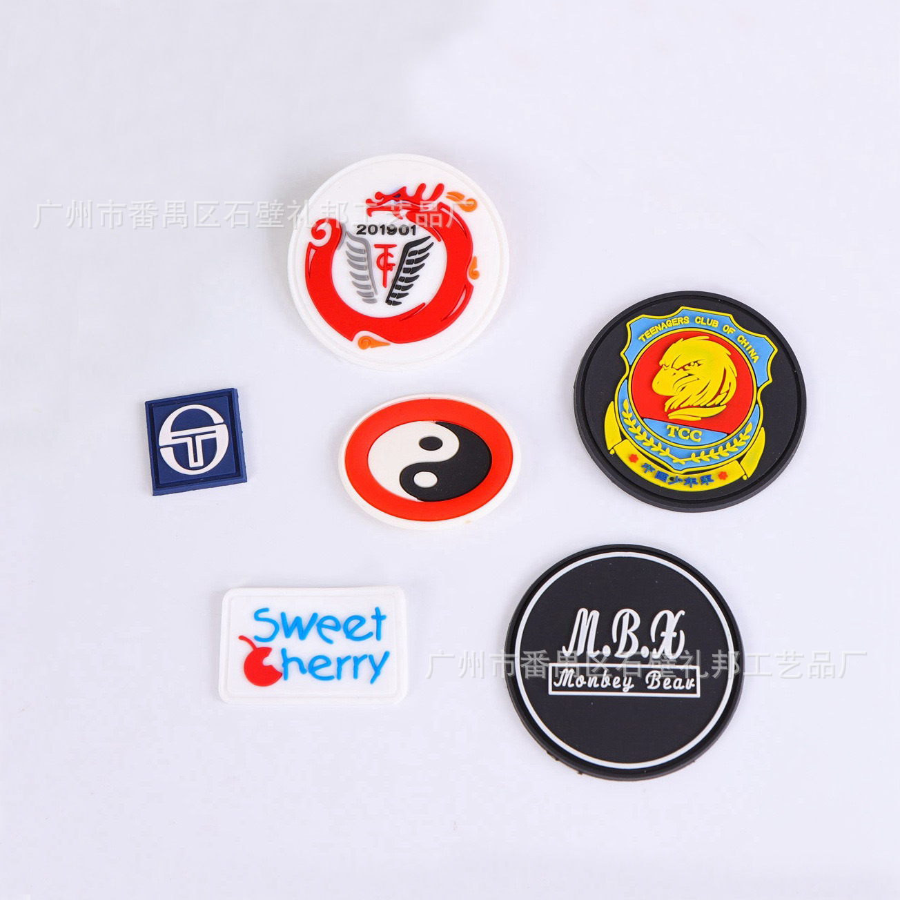 供应PVC软胶商标牌 软胶挂牌 硅胶商标牌 点胶牌