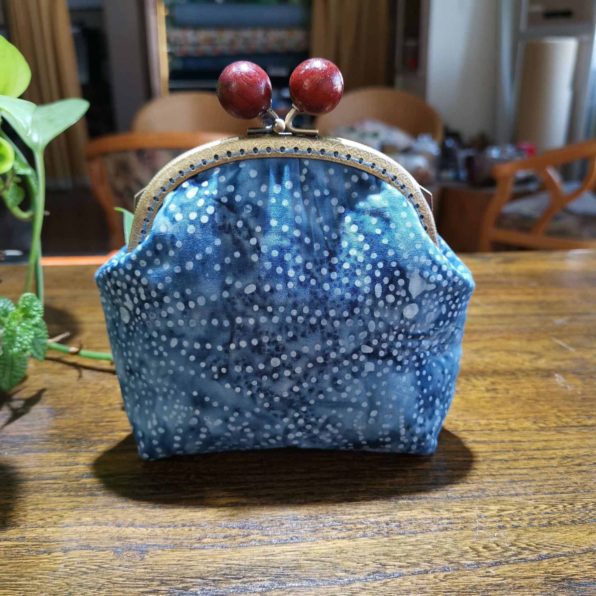 Nuevo estilo creativo hecho a mano diy billetera boca bolsa de oro bolsa de almacenamiento de material auto-bordado bolsa de patchwork bolsa de mensajero