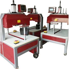 其他制鞋机械;缝鞋机;缝中设备