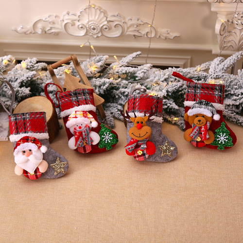 New Christmas decorations three-dimensional Santa Claus doll Christmas tree pendant small plaid Christmas stockings