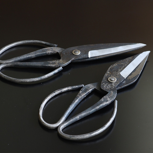 Purely hand-forged large scissors, iron sheets for killing chickens and turtles, strong kitchen old-fashioned iron scissors, rubber leather, wool