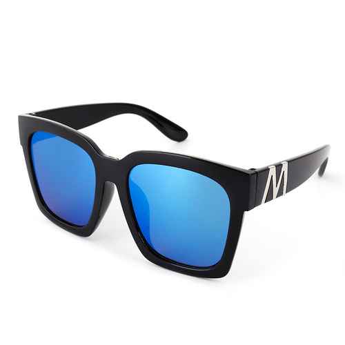 New style large frame unisex sunglasses Trendy black sunglasses D016 flat lenses plastic frame metal accessories