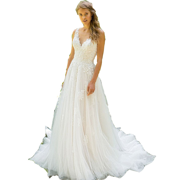 Shoulder Deep V Wedding Dress 2025 New European and American Bride Large Size Slimming Look Long Tail Lace Beach Gauze