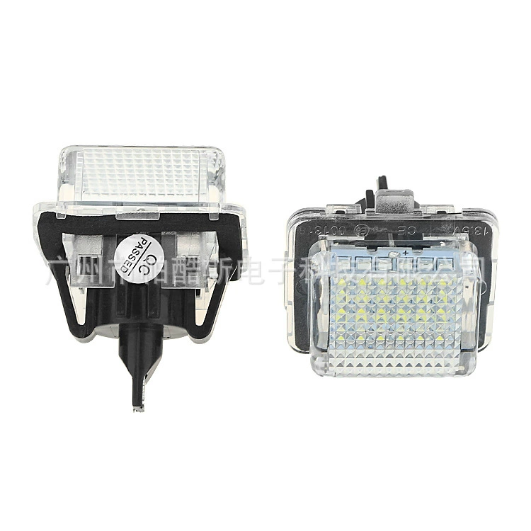 Применимо к Mercedes-Benz C- Class E-Class S-Class W221 W212 W216 W207 декодирование Светодиодная лампа для номерного знака Лампа для номерного знака