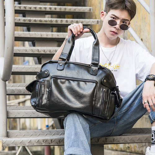 Wholesale Korean classic horizontal style men's portable shoulder bag large capacity travel bag trendy men's large shoulder bag