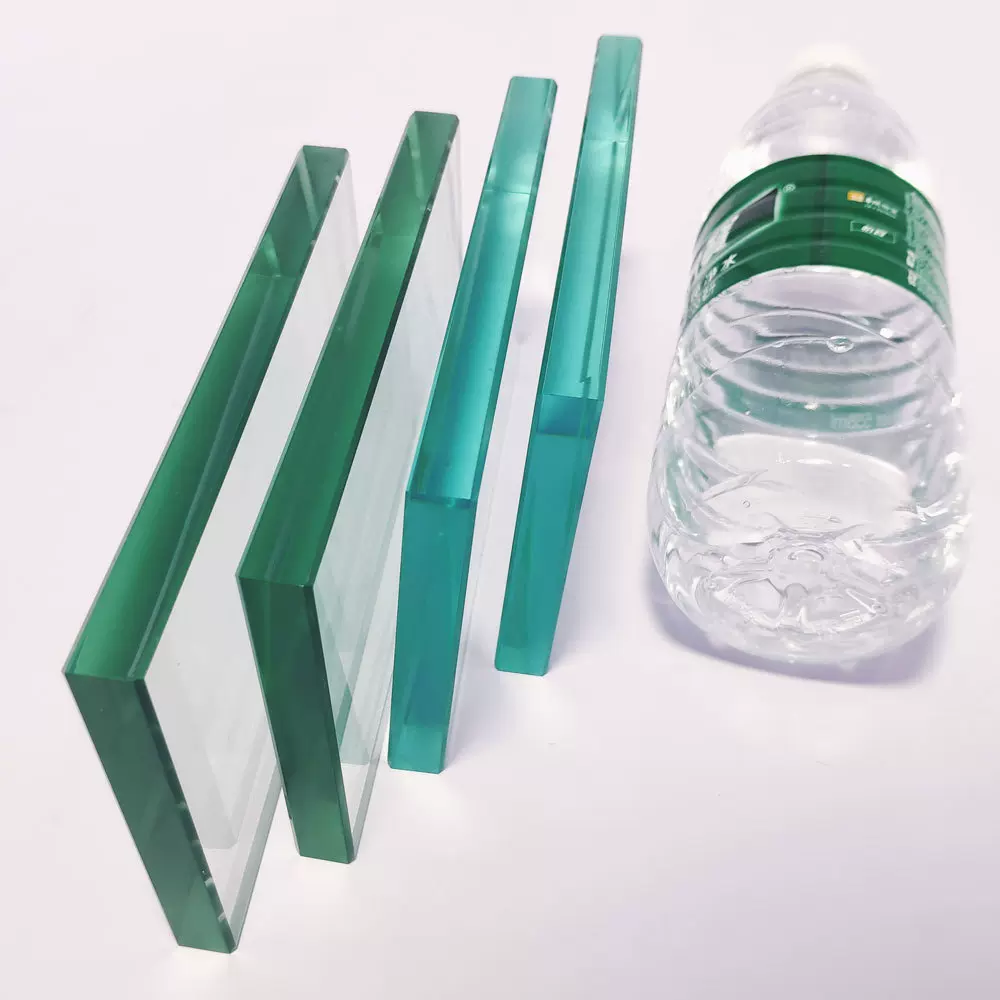 广东钢化玻璃批发 厂供应超白玻 高透玻璃 平板可做丝印玻璃