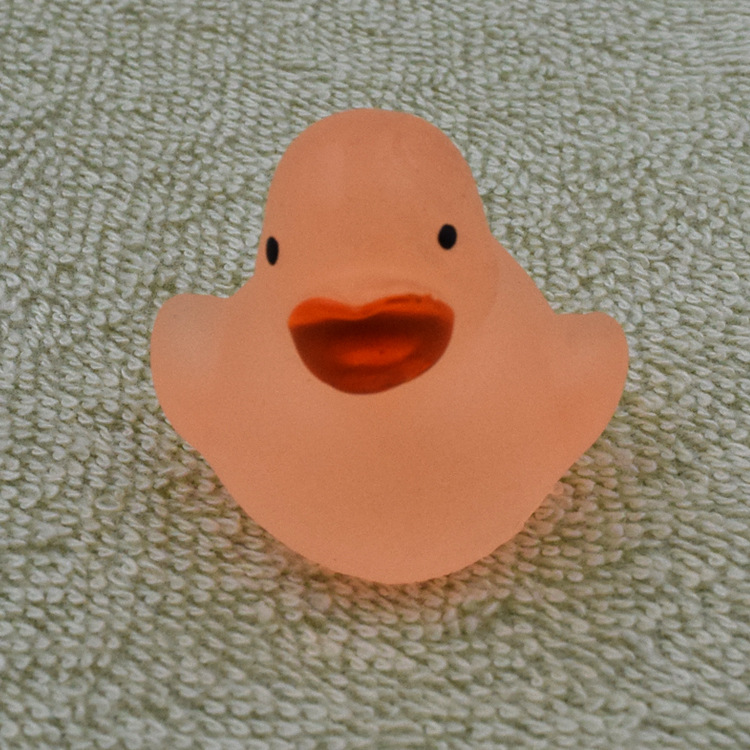 240 (야광 오리 3cm)