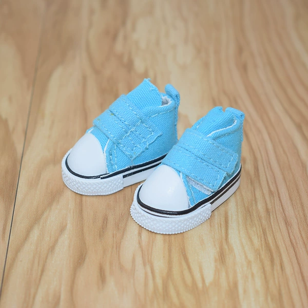 Light blue (one pair)