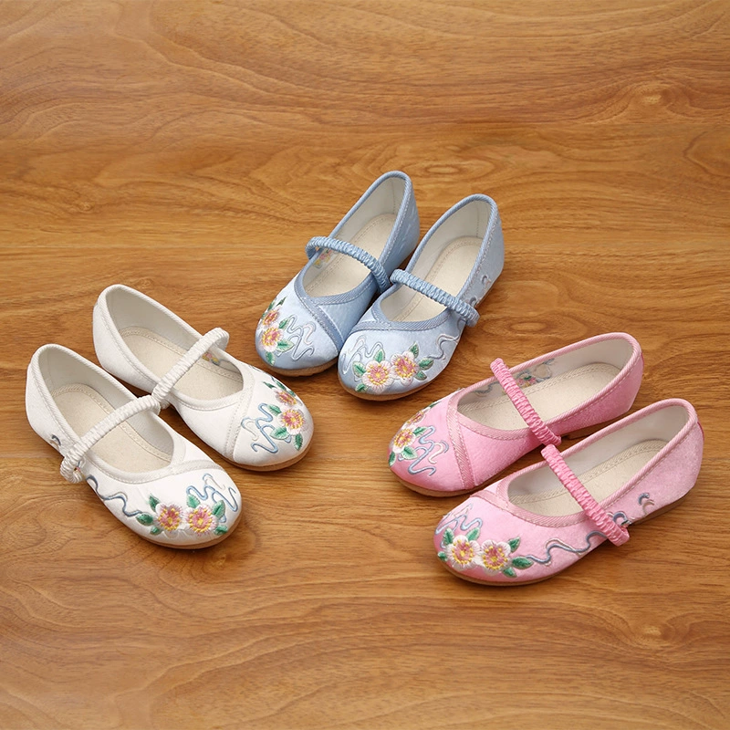 Девочки вышитые туфли Национальный Стиль Старый Пекин классические детские одиночные туфли студенческие танцевальные тканевые туфли детская обувь мульти-цена отличная