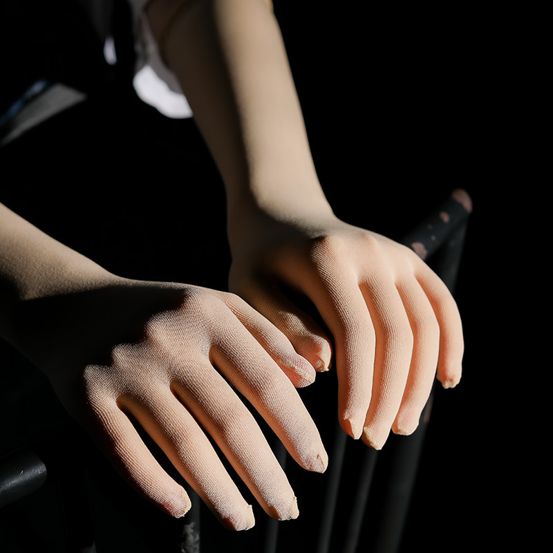 Ultra-thin five-finger stockings gloves seamless anti-snag silk wedding velvet without lace gloves