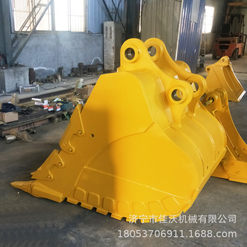 挖机倾斜挖斗     2.2方挖斗    斗山挖斗岩石