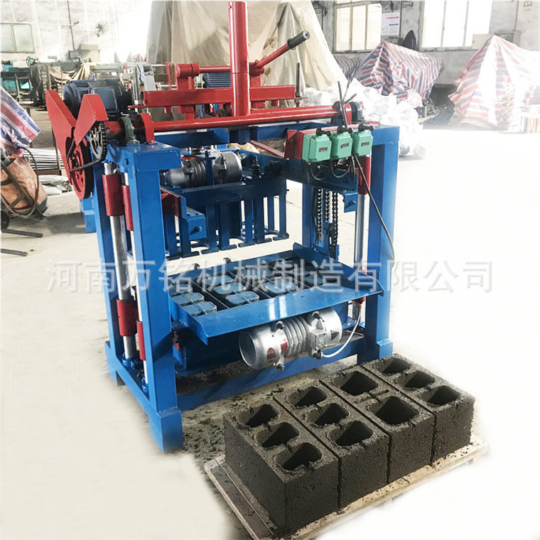 Exportación de Asia central y semiautomática máquina de formación de bloques huecos pequeña máquina de ladrillo de cemento sin quemar máquina de ladrillo de residuos de construcción