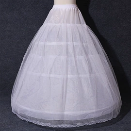 婚纱;秀禾服;晚礼服