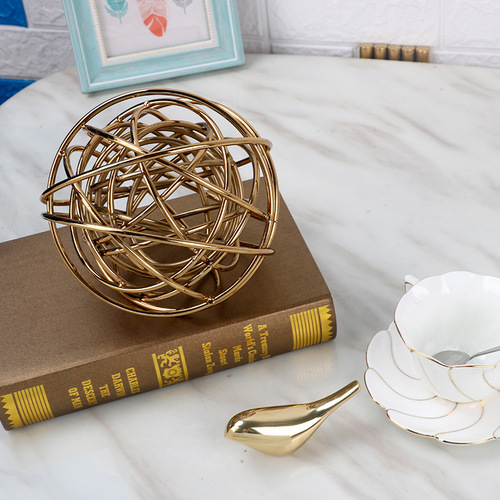 Metal Home Decor Crafts Villa Sample Room Soft Furnishing Iron Ball Study Living Room Modern Minimalist Decor Ornament