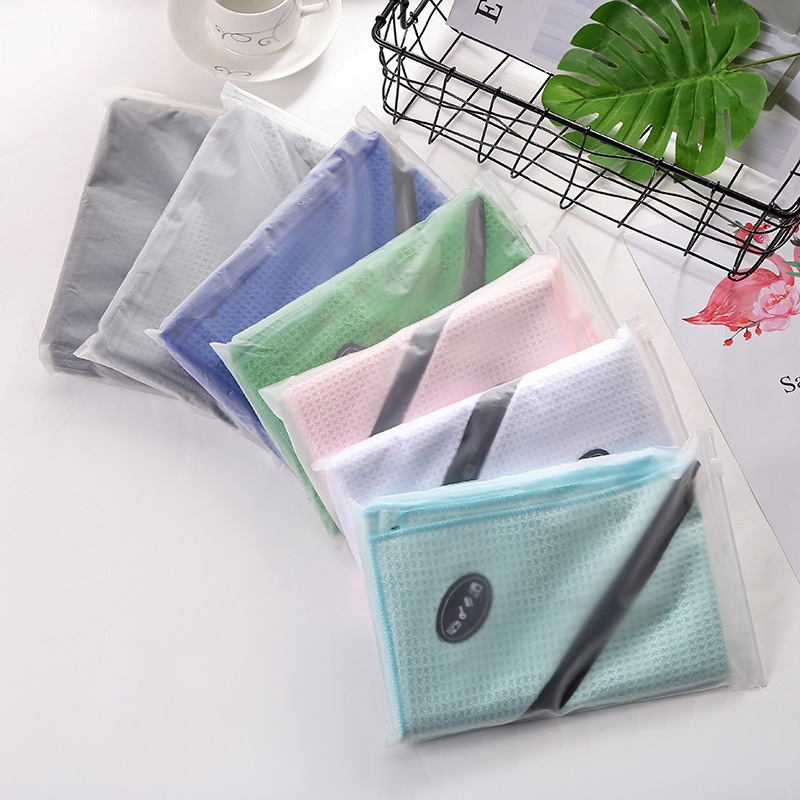 Microfiber Pineapple Zipper Sports Towel Outdoor Fitness Golf Towel Yoga Sweat Pocket Towel Microfiber Pineapple Zipper Sports Towel Outdoor Fitness Golf Towel Yoga Sweat Pocket Towel