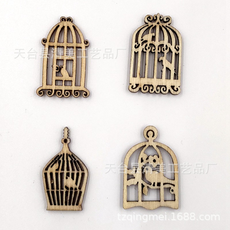 Cesta de pájaro hueca de troncos botones decorativos colgantes de jaula de pájaro de dibujos animados de madera 50 piezas por paquete