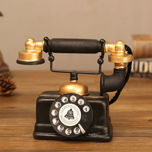 Retro nostalgic old-fashioned telephone ornaments creative telephone ornaments model movie shooting bar desktop decorations
