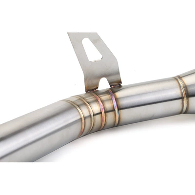 Motorcycle sports car Kawasaki: Exhaust pipe
