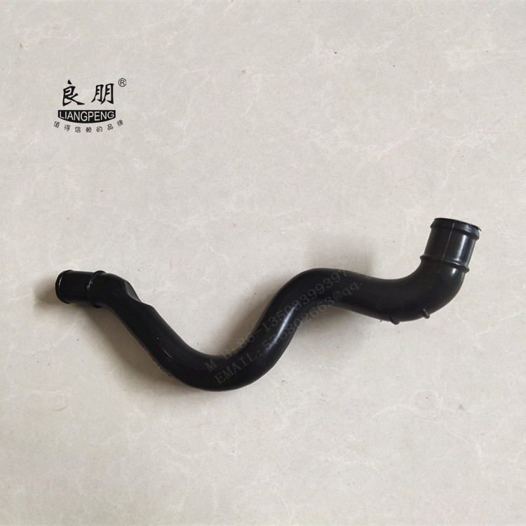 直供各种车型发动机通风管 废气管06A103213AF  06A 103 213AF