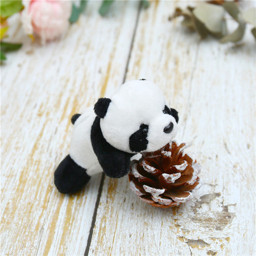 Japanese and Korean three-dimensional panda brooch, cute plush toy, small doll pendant, national treasure giant panda factory direct sale