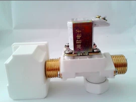 电磁阀;流量传感器;仪表壳体