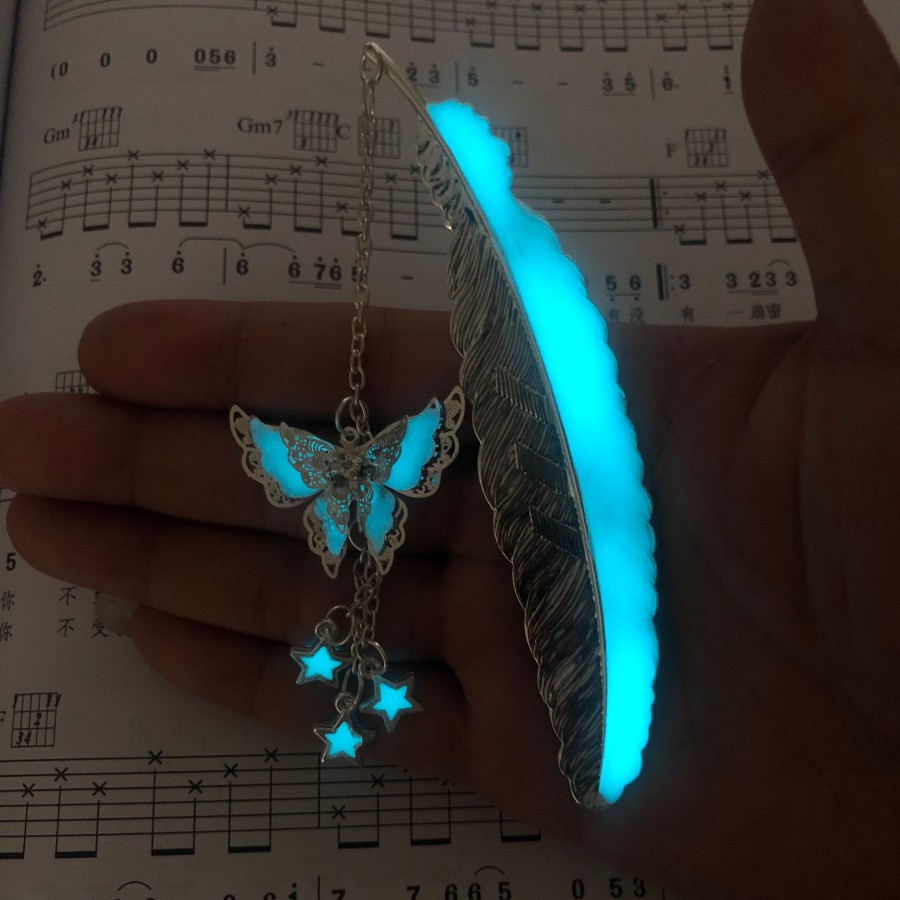 Foreign trade models Noctilucent butterfly Five-pointed star Feather bookmark Antique Silver luminescence alloy bookmark fluorescence Jewelry