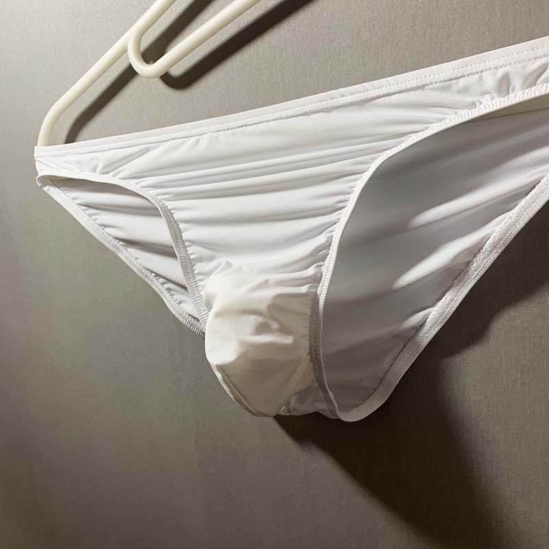 Suministro directo de fábrica nueva ropa interior para hombres calzoncillos de seda de hielo ultrafinos sexy hombres bikini cintura baja tanga