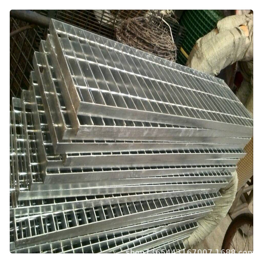 楼房旁边过水沟盖 不锈钢排水沟盖板   防锈齿形钢格栅集水井盖