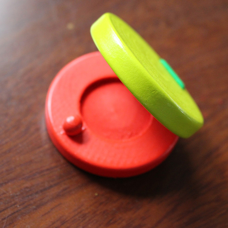 Juguetes de madera para niños educación temprana redonda de mano de madera pequeña Allegro Music Dada Dance fábrica de juguetes para niños al por mayor