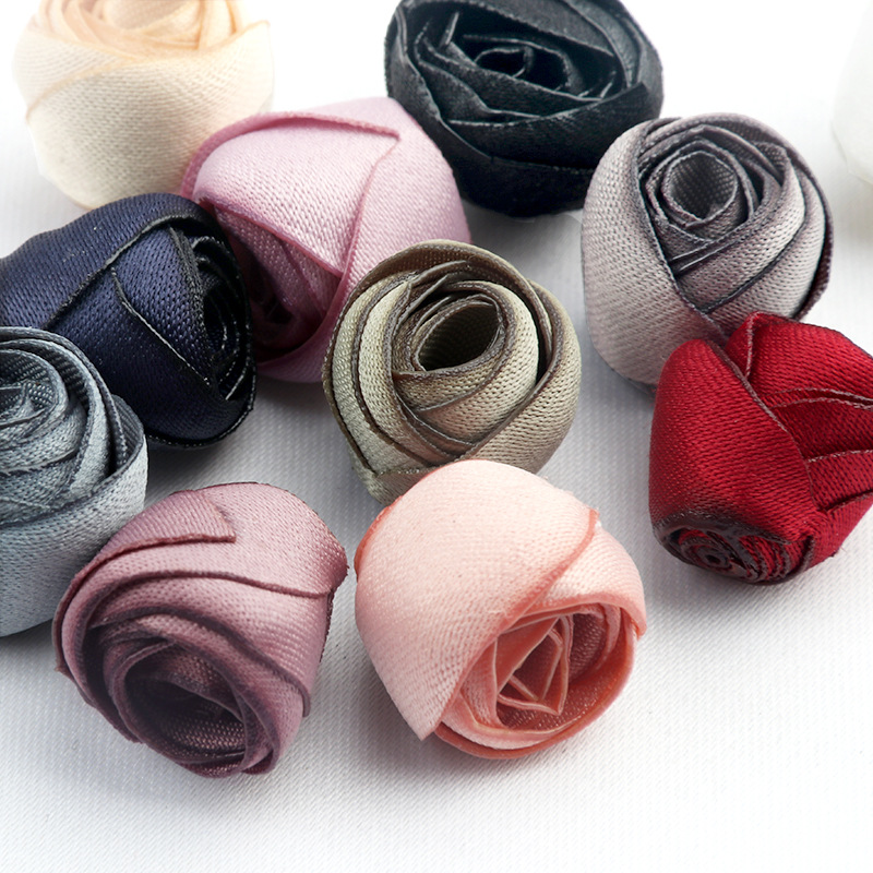 Accesorios coreanos para el cabello con pequeños capullos de flores de 1.5 cm, materiales para decoración del cabello DIY, adornos de flores de tela tridimensionales de estilo coreano, hechos a mano.