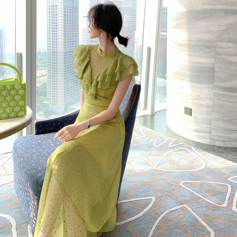 Đầm maxi nữ thắt eo chấm bi phối ren xếp tầng voan dài — Màu xanh lá