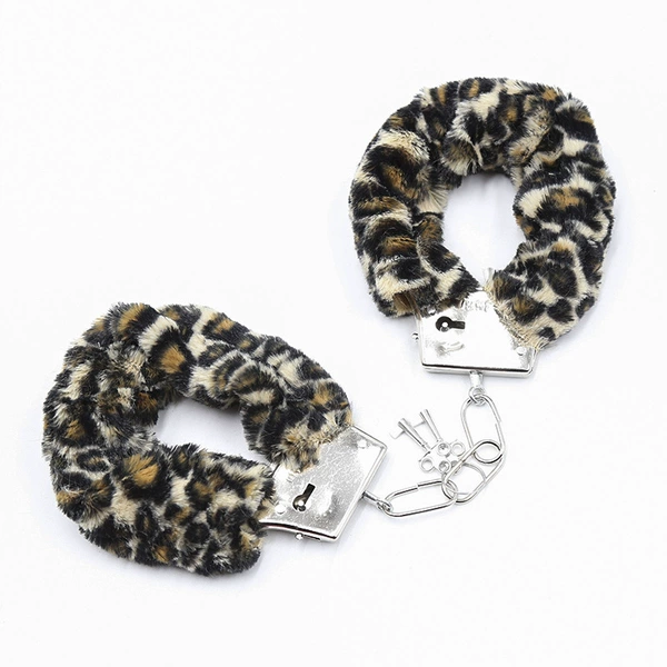 Leopard plush simulation hand