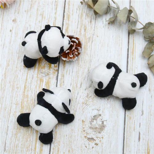 Japanese and Korean three-dimensional panda brooch, cute plush toy, small doll pendant, national treasure giant panda factory direct sale