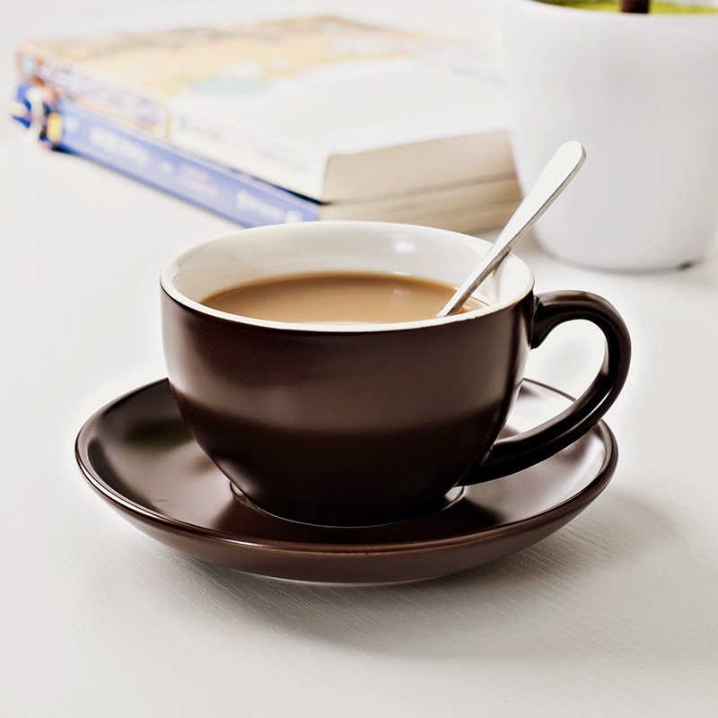 Conjunto de tazas de café tazas de cerámica tazas creativas tazas de agua con cucharas platos de cuatro piezas con logotipo impreso