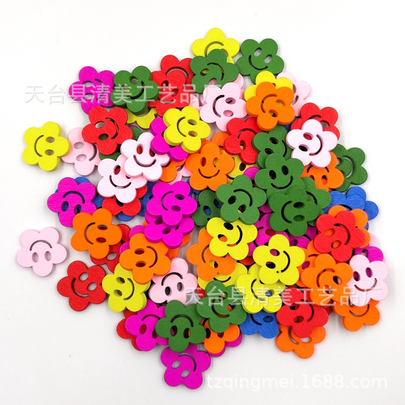19mm DIY lindo color de dibujos animados sonriente flor de ciruelo botones de madera niños botones hechos a mano 100 un paquete