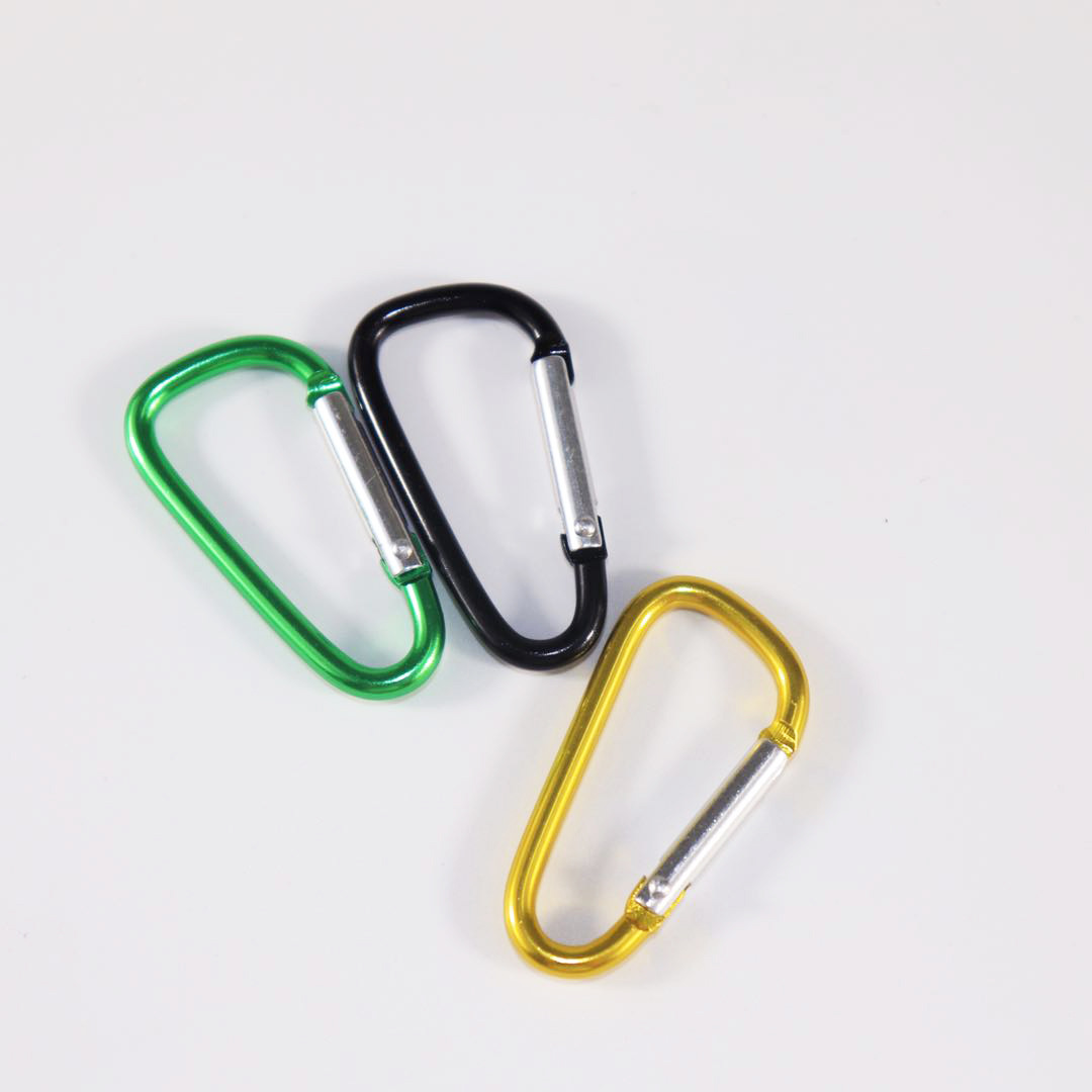 Fuente de la fábrica N ° 5 D tipo aleación Aluminio mosquetón seguridad al aire libre escalada hebilla Bluetooth altavoz rápido colgando en stock