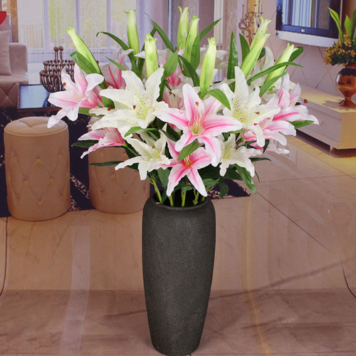 Supplier offers artificial lilies, single stem with 3 flowers and 1 bud, suitable for wedding, home, photography, and decoration, faux flowers