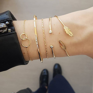 �W���L ���s���~�����C�AȦ�黨�y �M�ŗl���������