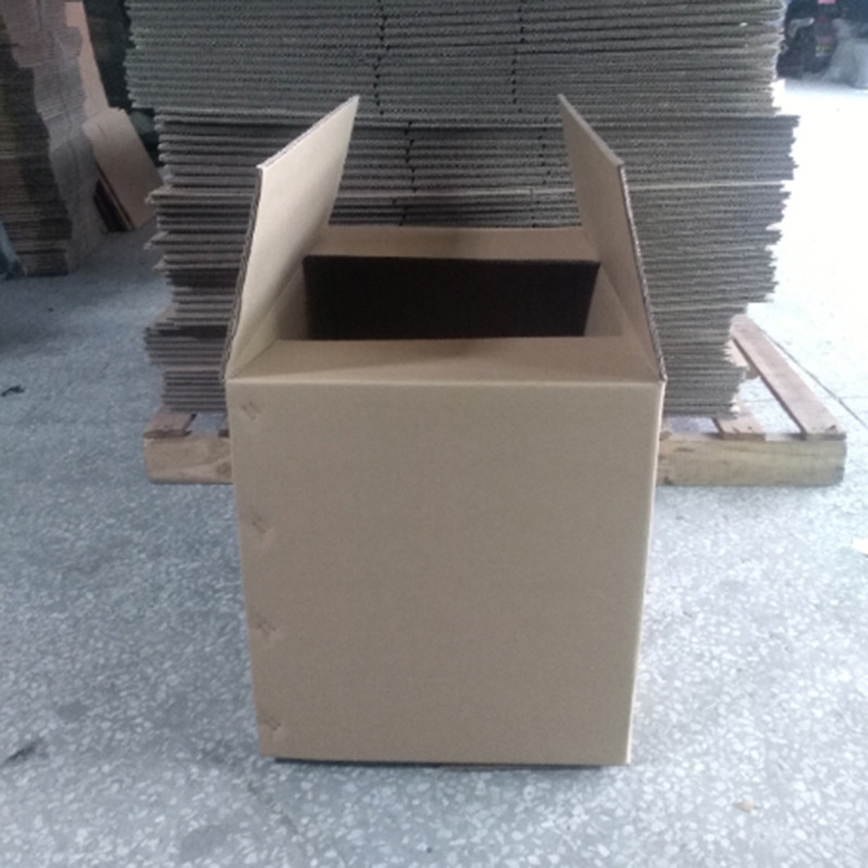Embalaje de cartón Embalaje de múltiples especificaciones Cartón de embalaje Caja de mensajería Caja de Taobao Caja de cartón corrugado al por mayor superduro
