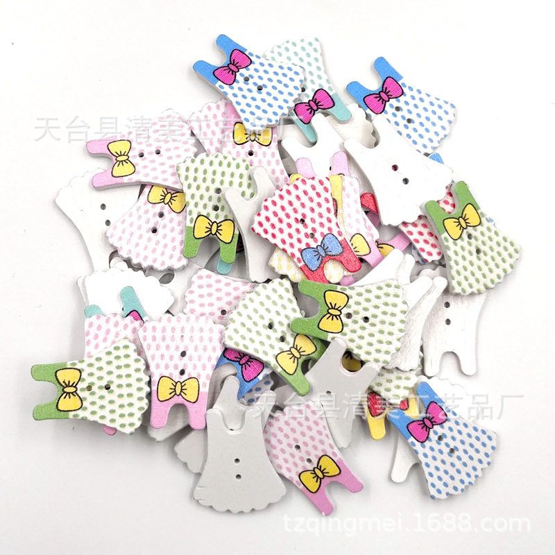 Vestido de dibujos animados lindo pintado sobre fondo blanco botones de madera vestido de bricolaje 50 botones/bolsa