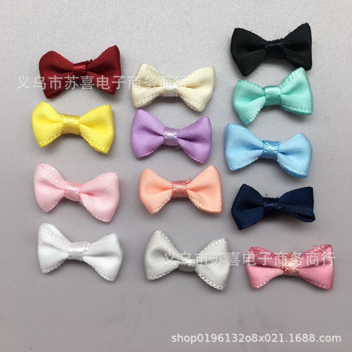 small hair accessory with bow handmade
