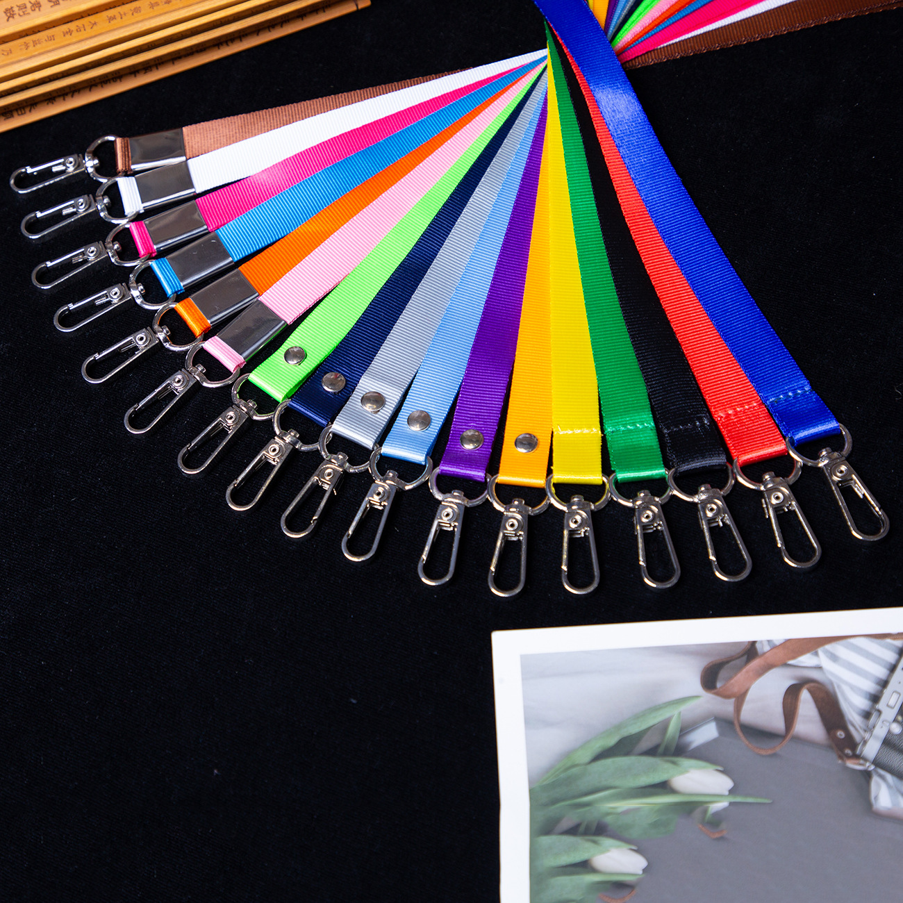 Cordón Porta Credencial para Tarjetas de Identificación