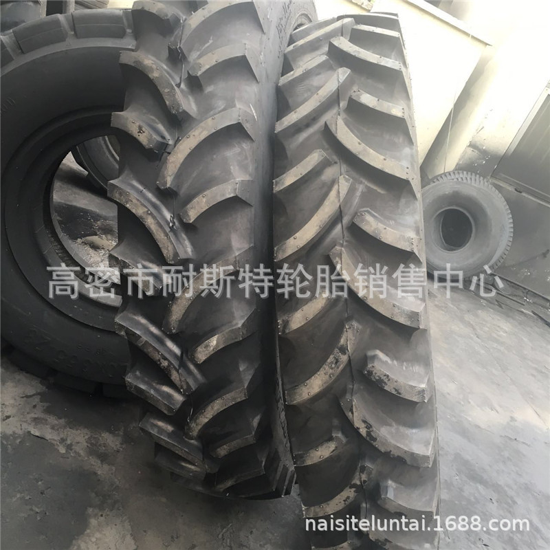 改装拖拉机 中耕机轮胎12.4-54 人字花纹