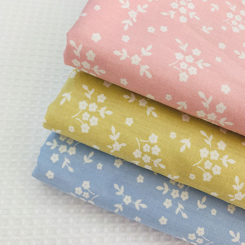 【棉系列 高品质】斜纹全棉布 服装面料 白色玫瑰印花布