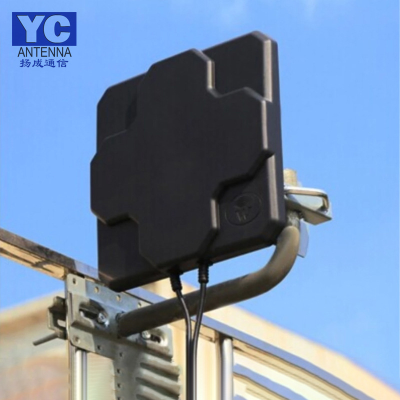户外4G LTE平板天线高增益18DB板状定向基站远距离无线信号传输