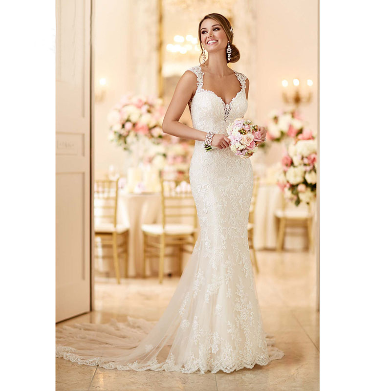 Fishtail Wedding Dress 2025 New Large Size Retro Slim Shoulder Slim Tail Lace Bride Export Wedding Dress for Women
